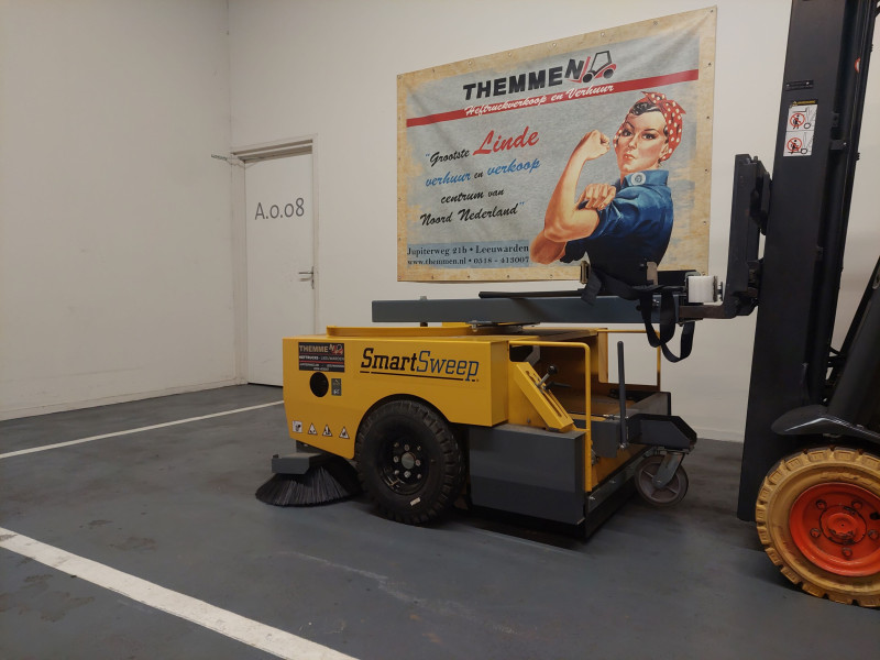 SmartSweep heftruck veegmachine